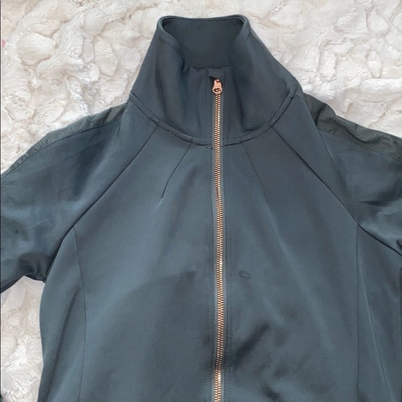 Apana sweatshirt NWT - Picture 2 of 9